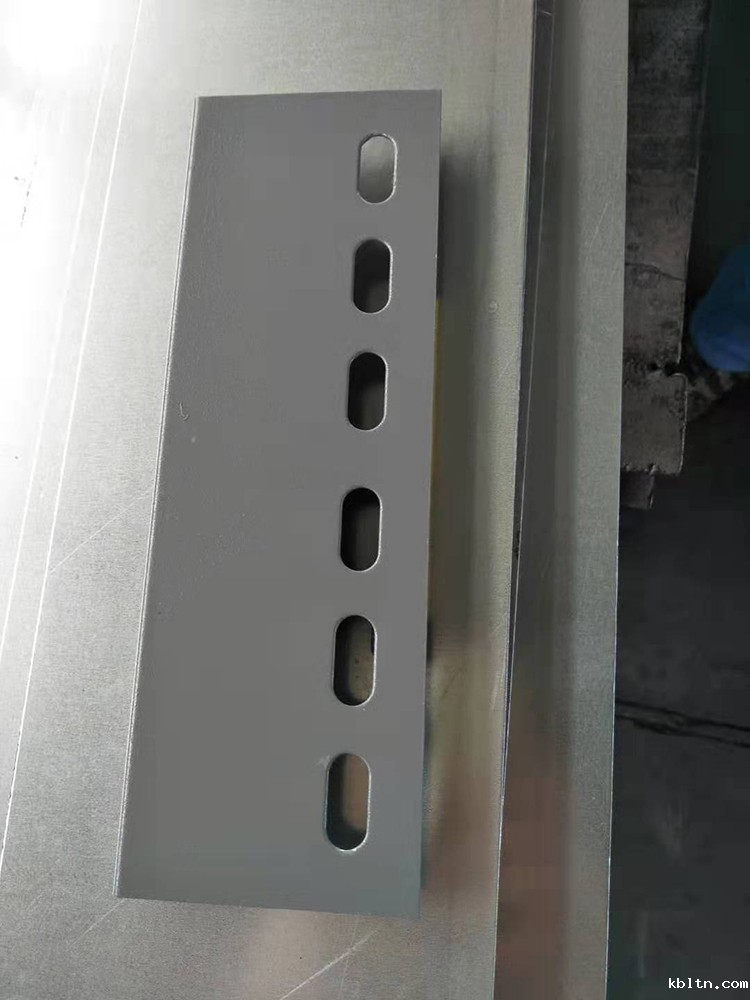 轻型桥架连接片