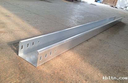 金属线槽桥架好的安装方式