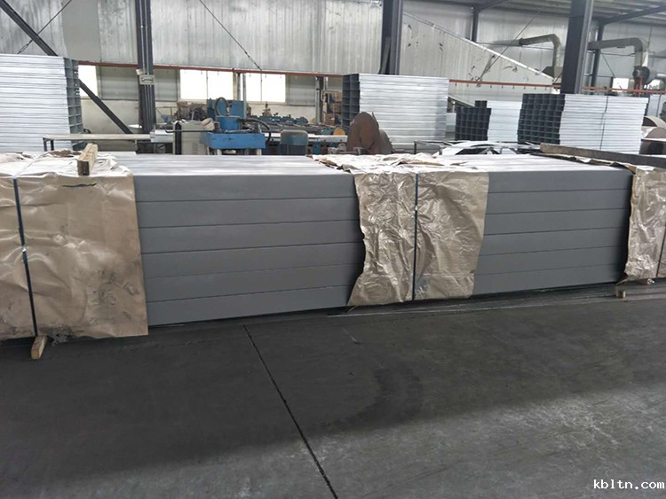 轻型高强度桥架对周围环境友好